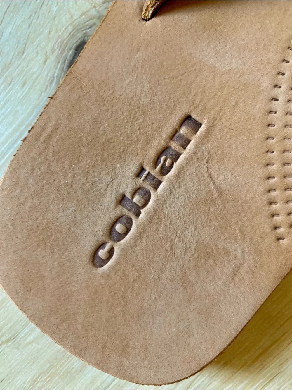 NEW Cobian Campo Del Sol Lazo Men’s Leather Arch Support Flip Flops Salt + Light